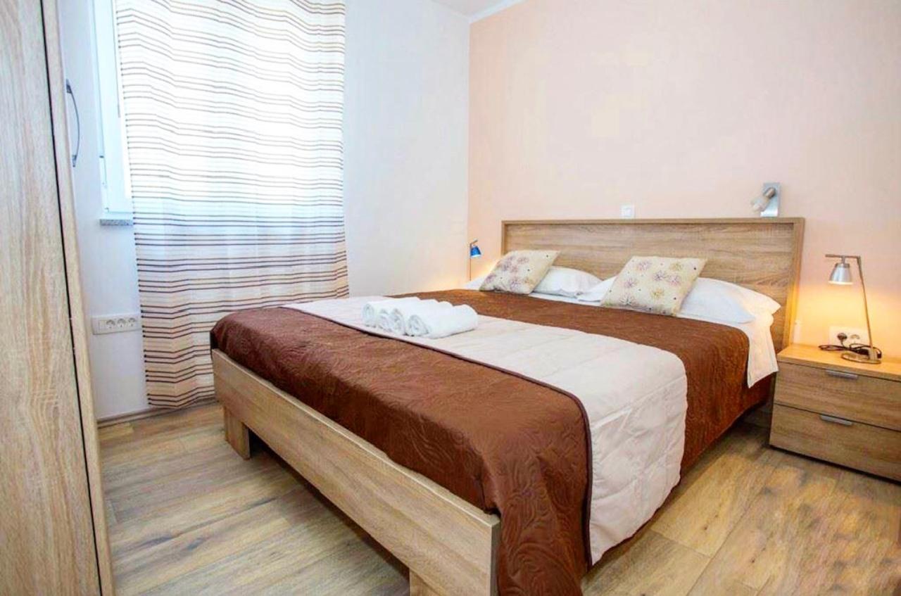 Royal Apartment Pula Exterior foto